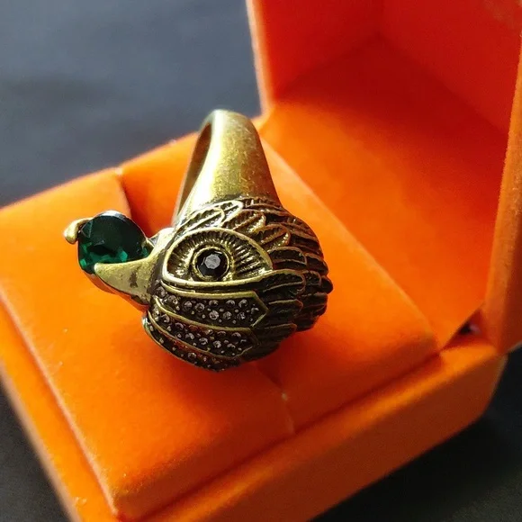 KURT GEIGER LONDON Eagle Ring with Gemstone Size 8 - Picture 3 of 8